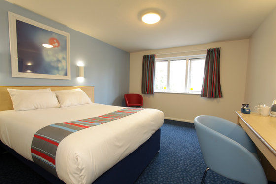 Travelodge Reading Whitley Habitación foto