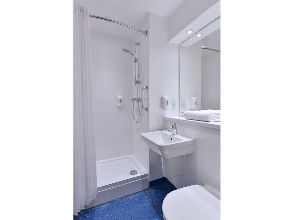 Travelodge Reading Whitley Habitación foto